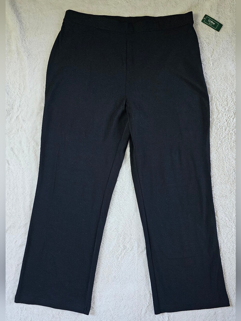 L.L. Bean Women's Perfect Fit Bootcut Pant Black sz 1X Reg NWT